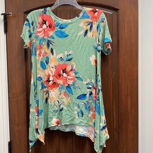 Floral tunic with high low sides